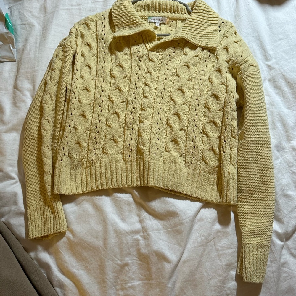 Women's Cable Knit Sweater - Cream